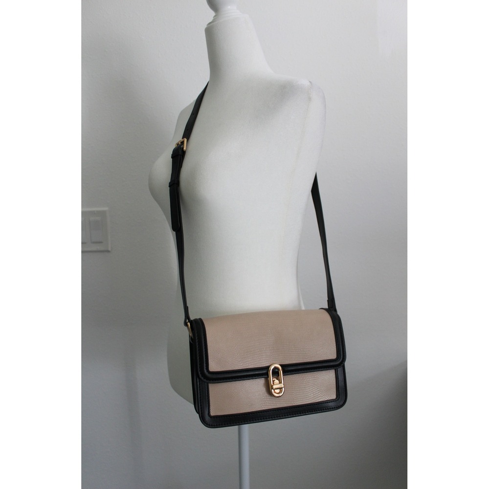 Jules Kae Mia Bag in Blush Lizard/Black Crossbody Gold Turn Lock